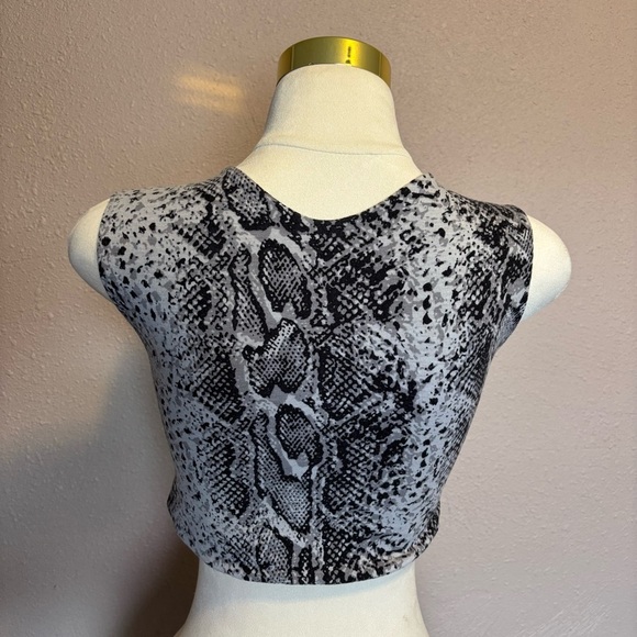 Sleek Black and Gray Snakeskin Crop Tank Top - Picture 2 of 3